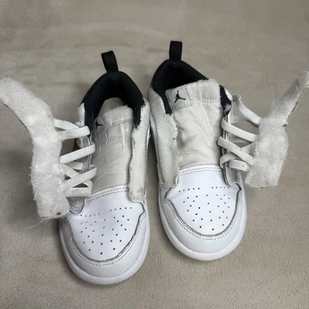 NIKE AIR JORDAN 1 LOW ALT (TD) WHITE/BLACK‎ (DR9747 132) size 9.5 toddler shoes